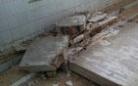 罗定泗纶中心小学厕所墙坍塌致2死2伤