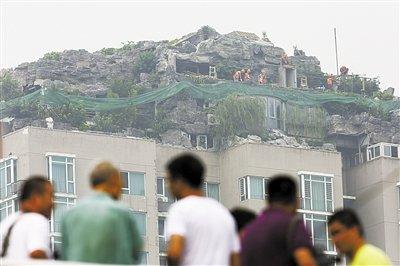 北京楼顶别墅业主公司奇经堂被查出“两宗罪”（图）