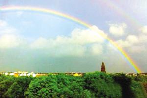 吴江各地现雨后绚丽的彩虹（图）