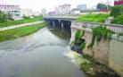 北京凉水河污染调查：7个排污口一天排放6万吨污水