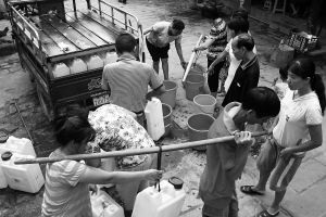 儋州市中和镇居民每天购买高价水饮用