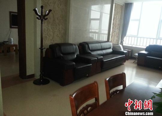 　　河南省肿瘤医院豪华套间病房日收费480元，赛星级酒店。