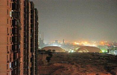 北京焦化厂受污染土壤散发异味 居民半夜被熏醒(组图)