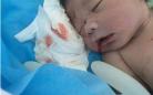 四川西昌市新生男婴被母亲从4楼扔下伤重身亡（组图）