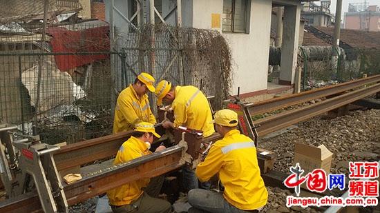 宁波工务段运输车间在钱清站举办焊接劳动竞赛