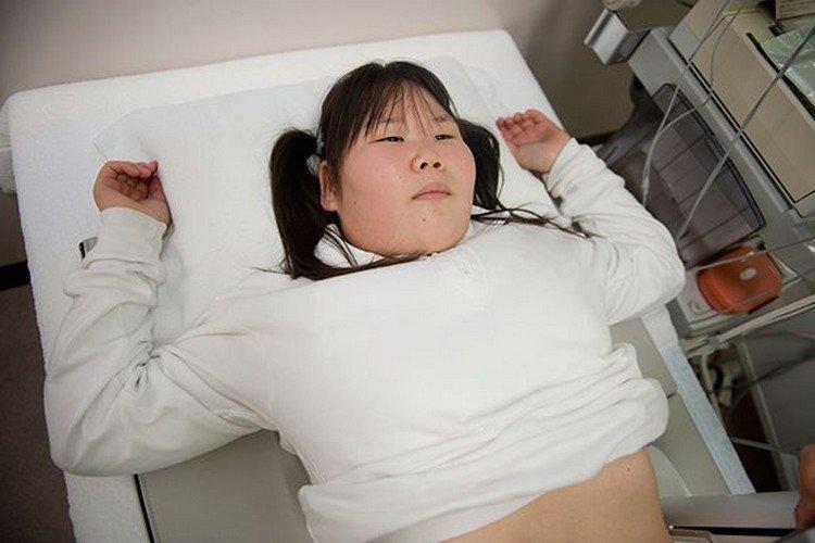 日本减肥医院11岁胖女孩的日常(组图) - 健康资