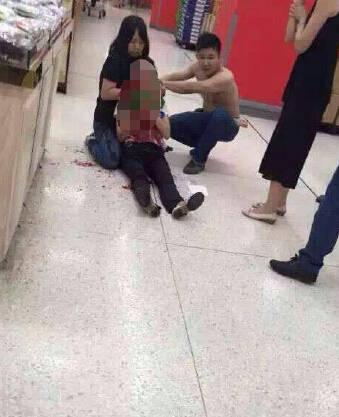 女店员举报小偷遭割喉 揭当街割喉惨案:宁国杀人案现场血腥