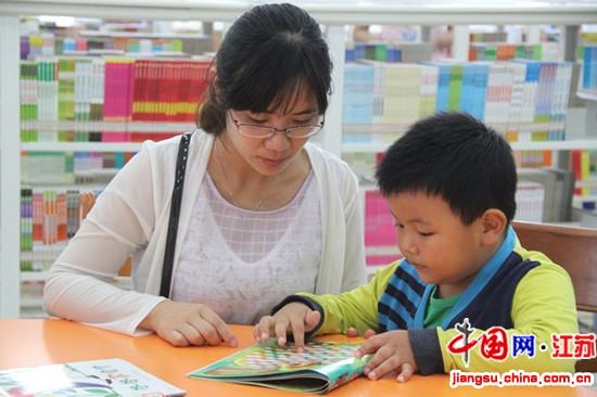 新沂市教育系统积极参加第五届江苏农民读书节