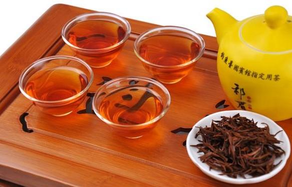红茶的功效与作用及禁忌 红茶和绿茶的区别红