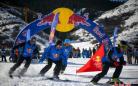 百余名滑雪高手新疆角逐顶级业余滑雪赛事