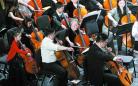 昨上海音乐厅现难得一幕 115把大提琴同台狂欢