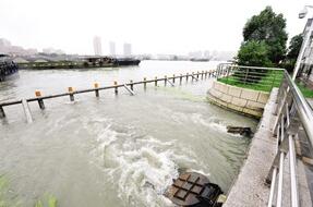 吴江：太湖水位超警戒线 达3.85米