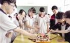 吴江松陵一中为学校初二学生举办了青春仪式