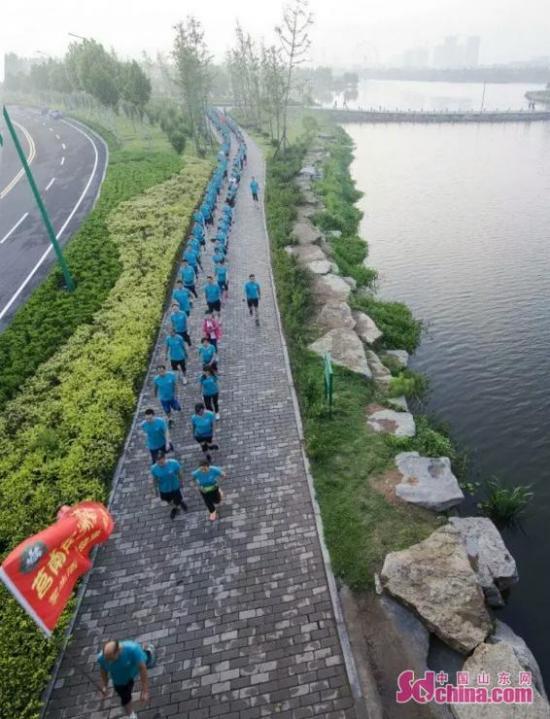 临沂莒南五洲爱徒步建群一周年纪念活动举行
