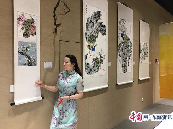 金陵孔雀公主——王丽萍孔雀画展将在南京展出(图)