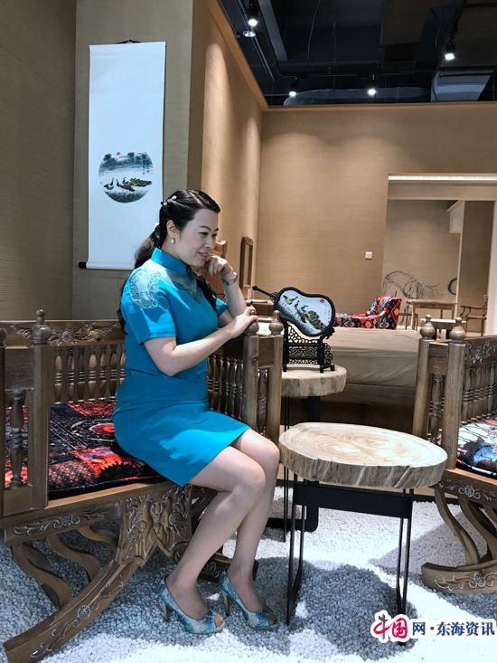 金陵孔雀公主——王丽萍孔雀画展将在南京展出(图)