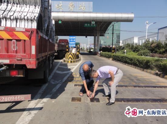 2017年年初,泰州收费站联系了泰州市海阳交通工程公司,在收费道口前端