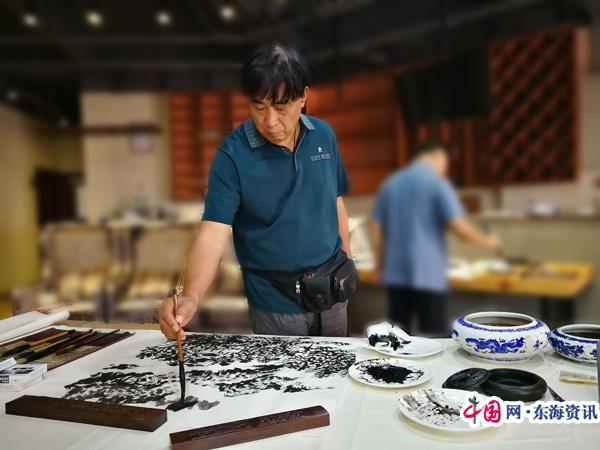 中国美协江苏创作中心组织美术家开展采风写生活动 绘就诗意水墨江南