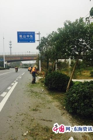靖江公路站冬季安全检查保干线公路畅通