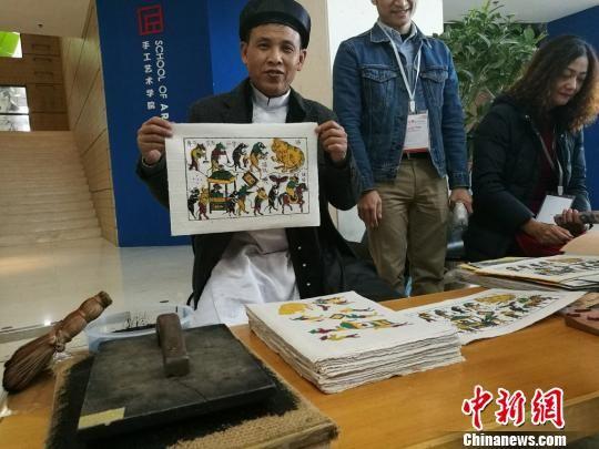 各国版画家齐聚苏州炫技首届国际木版年画展