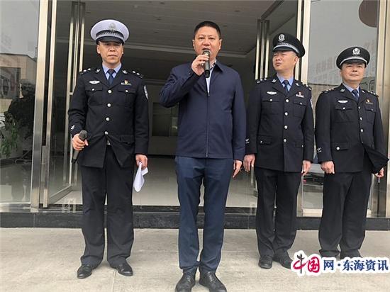 贵州省福泉市交管局新警务用车发车仪式