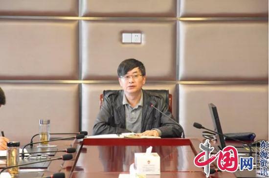 兴化市检察院召开扫黑除恶工作领导小组会议及时传达相关精神