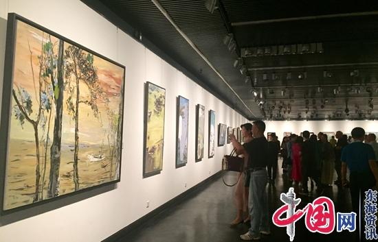 夏静油画作品展在江苏省美术馆开幕 用丹青讴歌生活