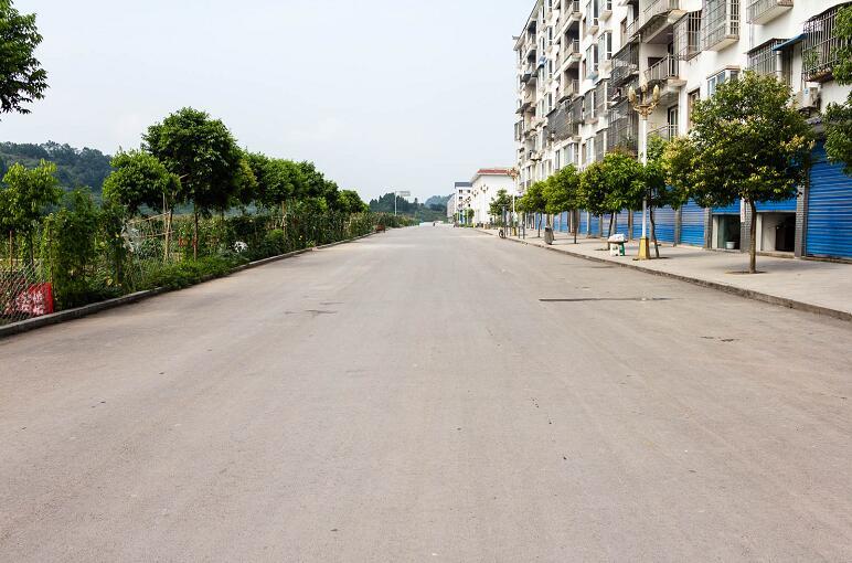 (墙宁川)纵横交错的城乡道路记录着垫江的成长变迁;四通八达的通村