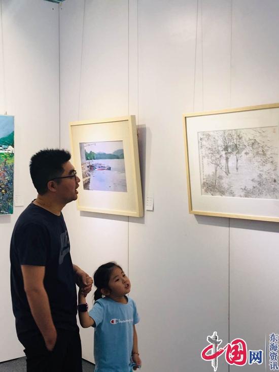 《南京改革开放建设成就美术作品展》在江宁万达广场开展
