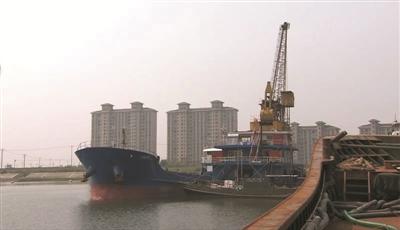 江苏海警在启东海域查获600吨走私成品油 抓获涉案人员16名