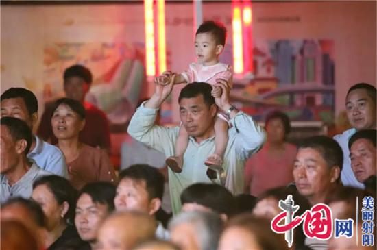 射阳县举办第二届市民文化节暨第十九届夏季广场艺术周专场演出活动