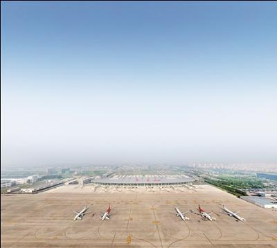 江苏南通机场新航站楼启用 设施人性化通关更便捷