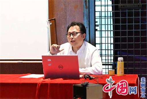 河海大学韩凤鸣教授现身崇正书院 举办《大学》公益讲座