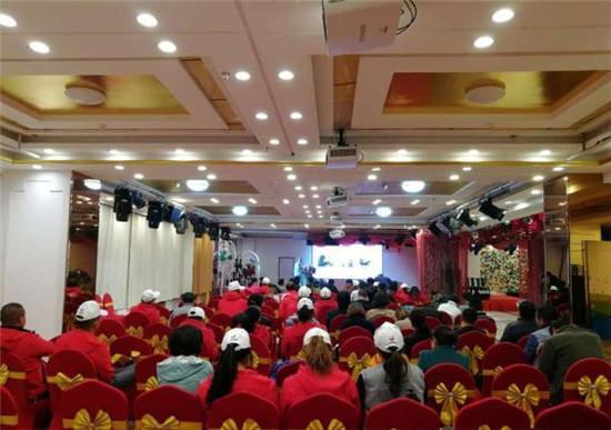 沙雅县举办新疆规模最大特种旅游盛会