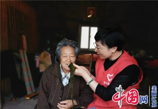 射阳县城北社区开展“粽香端午，情暖社区”活动