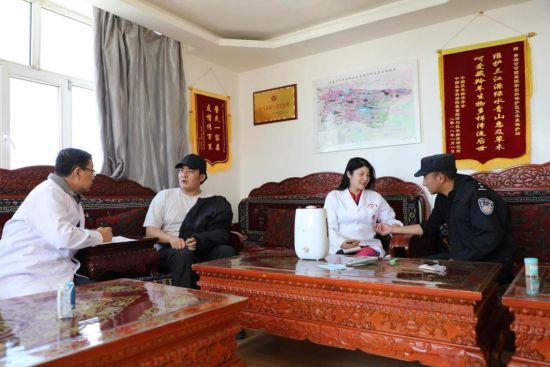 民进内蒙古区委会医疗队赴青海开展医疗援助行动