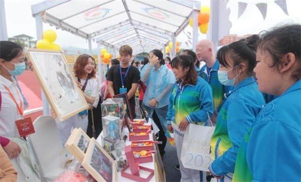 成都市第九届残疾人运动会暨第五届特殊奥林匹克运动会今日开幕