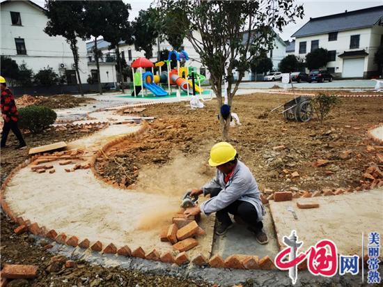 常福街道：双节假期好热闹  香樟树下话美居