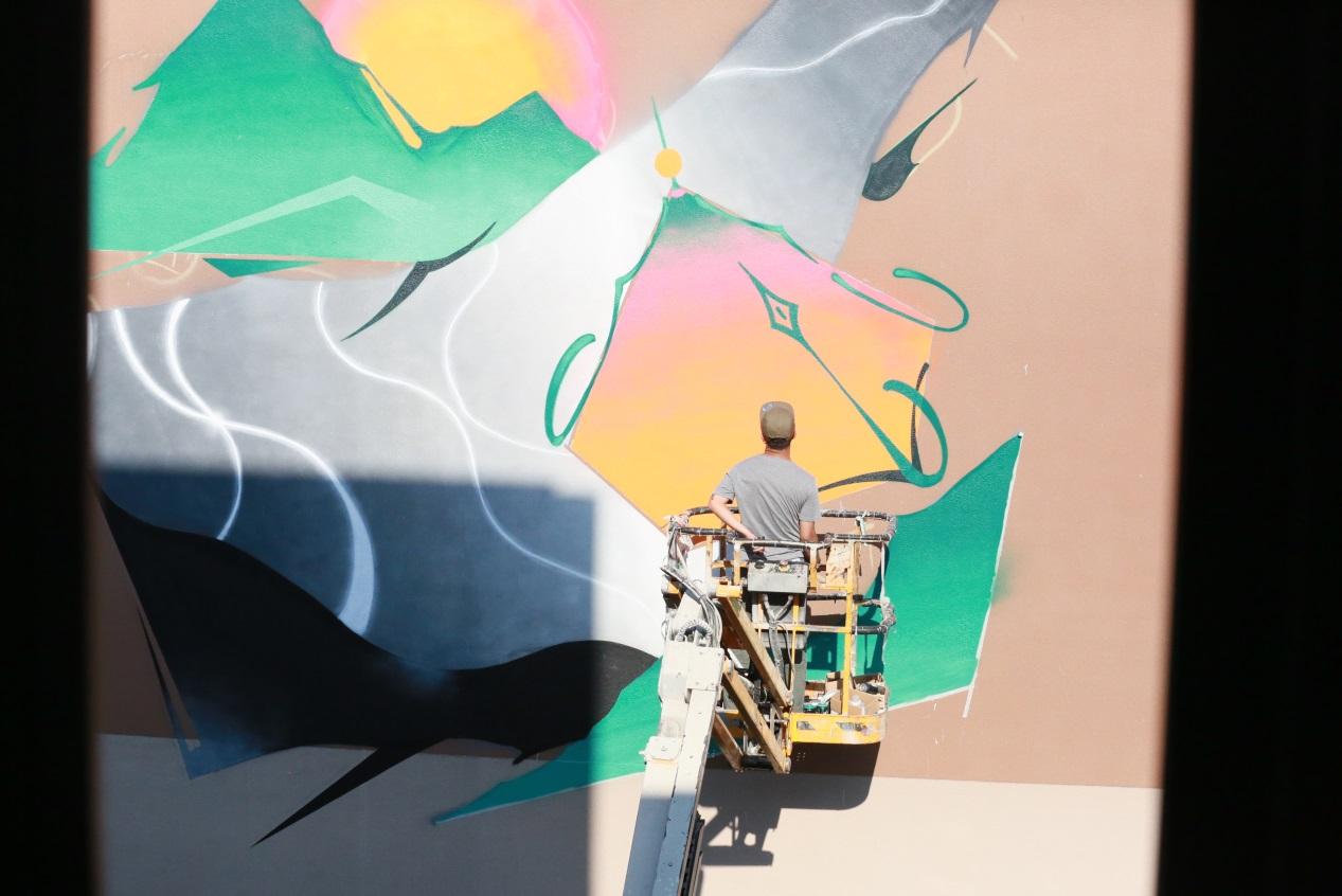 秋日午后，来这里散散步吧！嘉源海涂鸦公共艺术季正式开始！