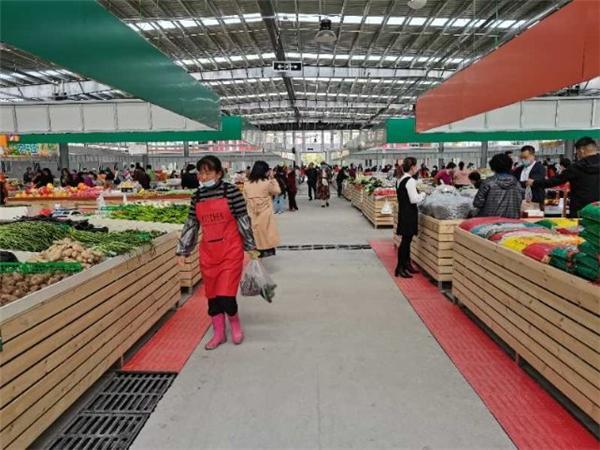 山东青岛高新区首家农贸市场开业 宜居环境建设再提升