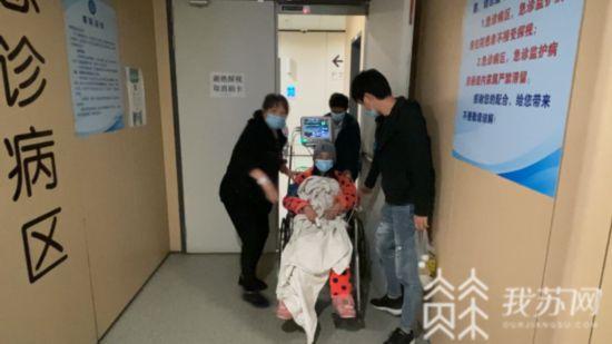女子在南京阅颜美容医院整形进了ICU 上了ECMO才脱险
