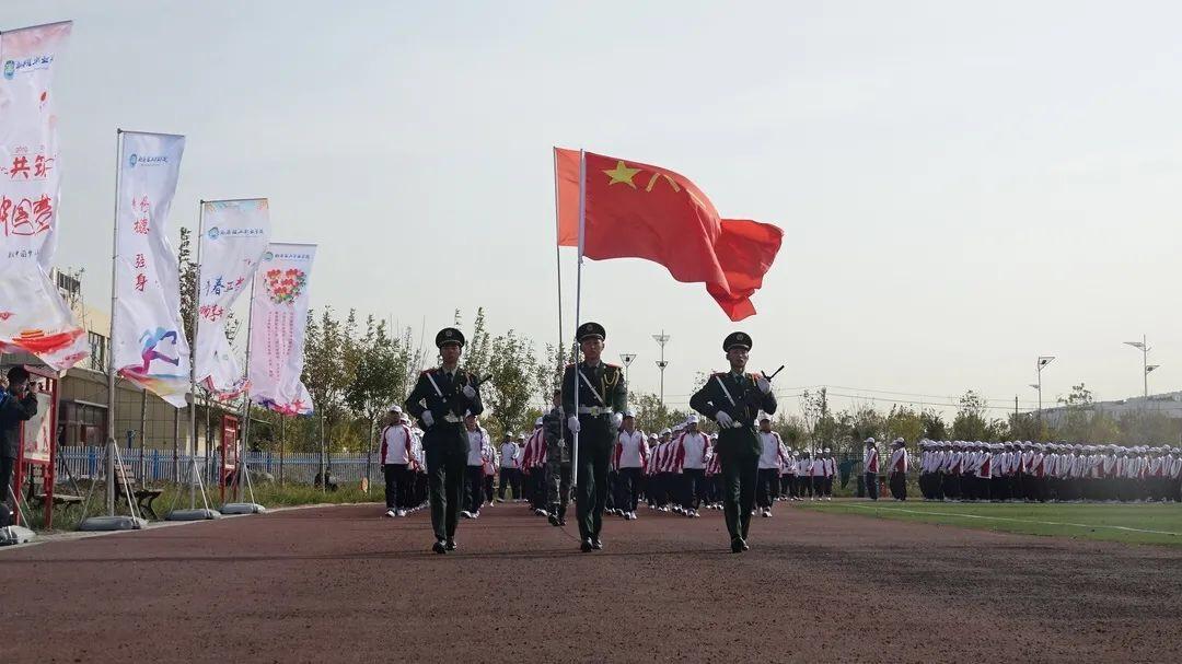 渤海理工2020年新生军训结营式暨开学典礼举行
