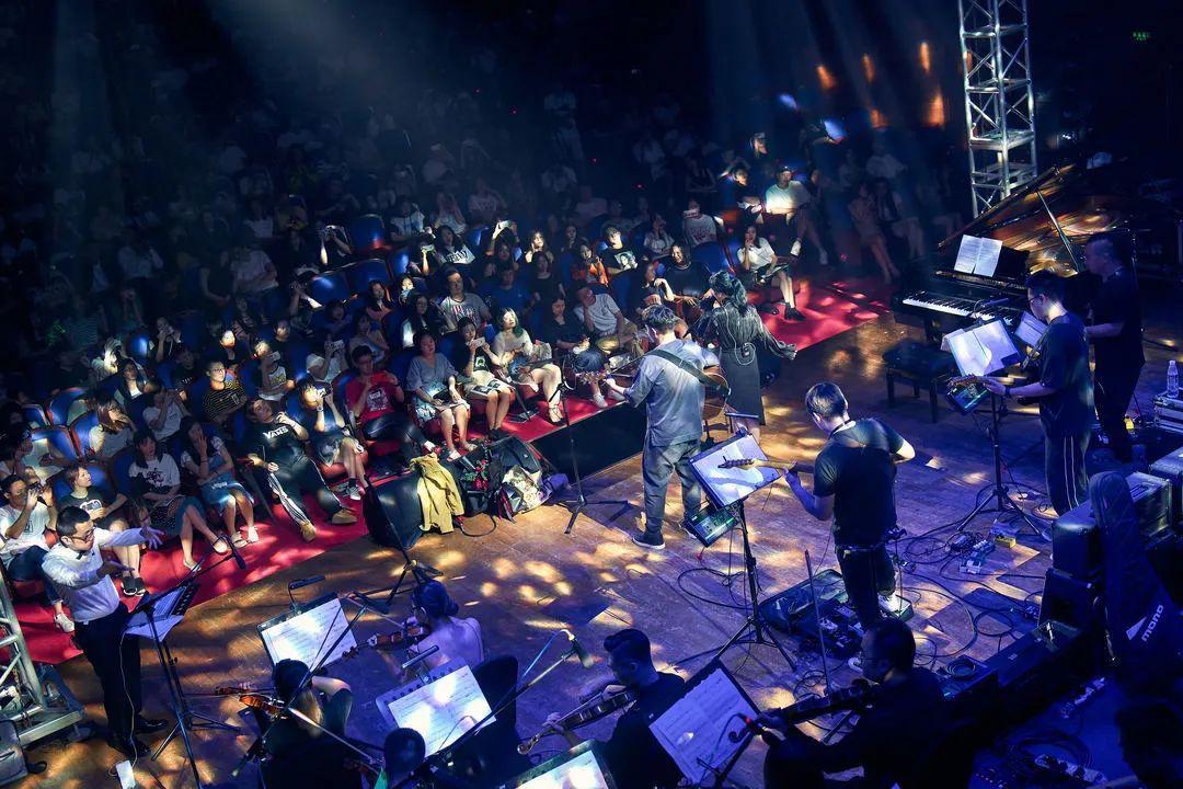 金沙国际音乐厅变身“潮流新贵”出道，荣获“成渝潮流新地标”称号