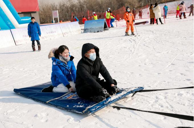 海淀区万人滑雪嘉年华畅滑活动启动