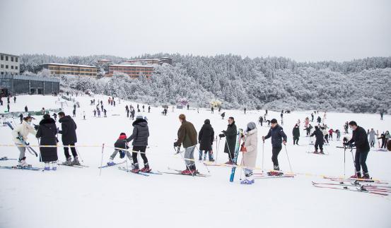 武隆仙女山又迎强降雪 邀你周末赏雪滑雪