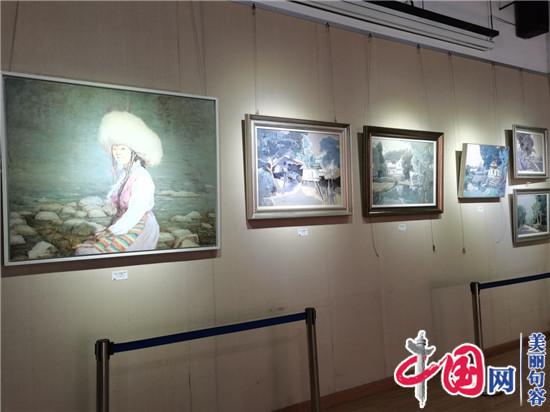 “美丽句容”首届风情写生创作展在市美术馆开幕