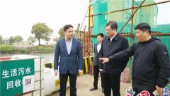 跟着市长来巡河 推动水生态持续向好