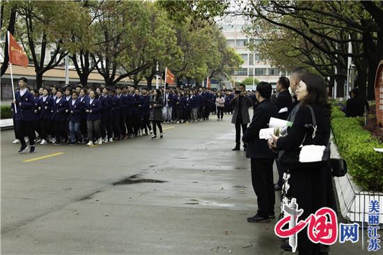 交流促提升 携手谋发展——南师灌云附中、灌云杨集初中来南莫中学进行教学交流活动