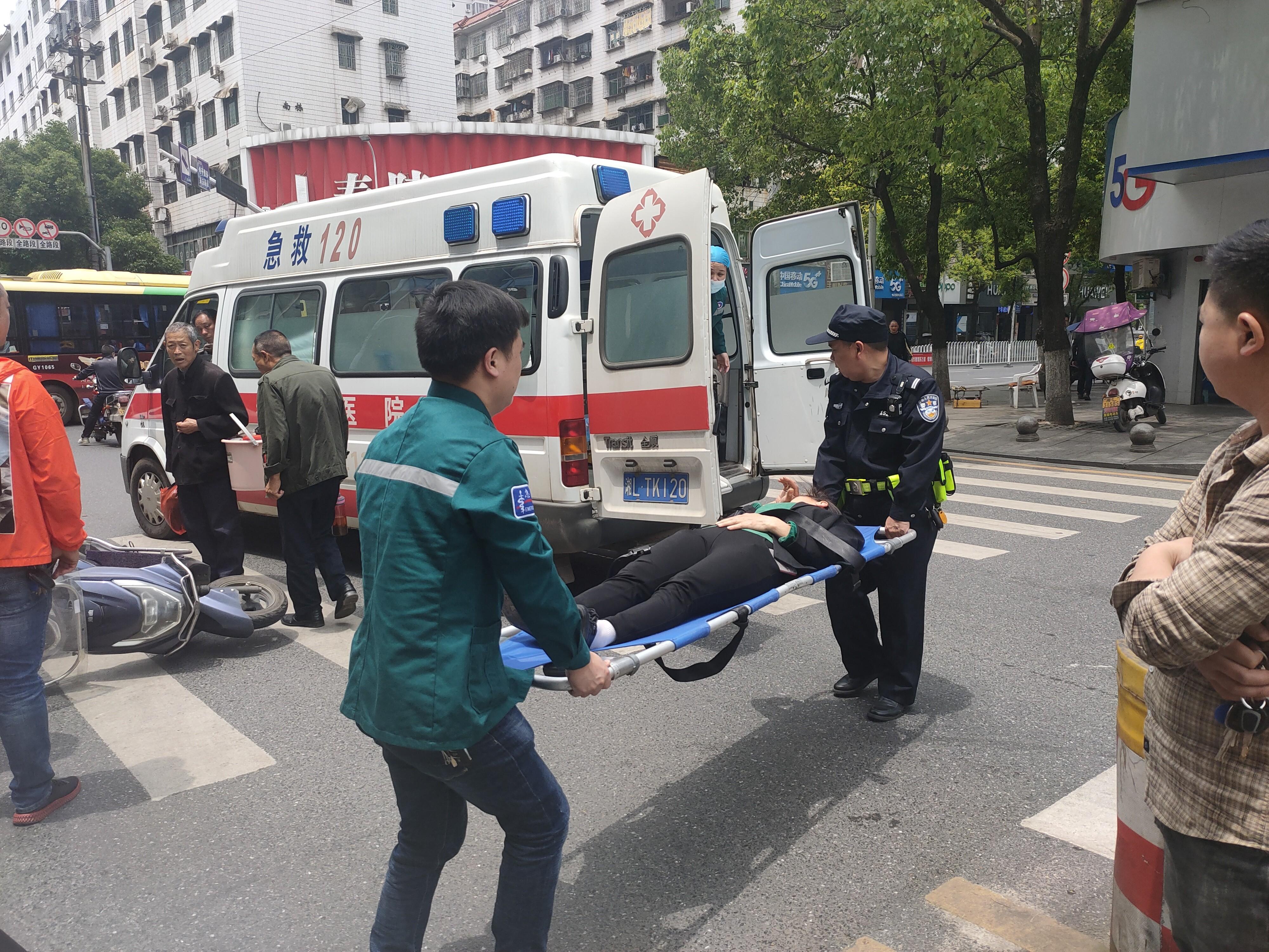 湖南桂阳：警医联动高效救助交通事故伤者