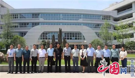 兴化市教育局组织校长赴杭州考察集团化办学
